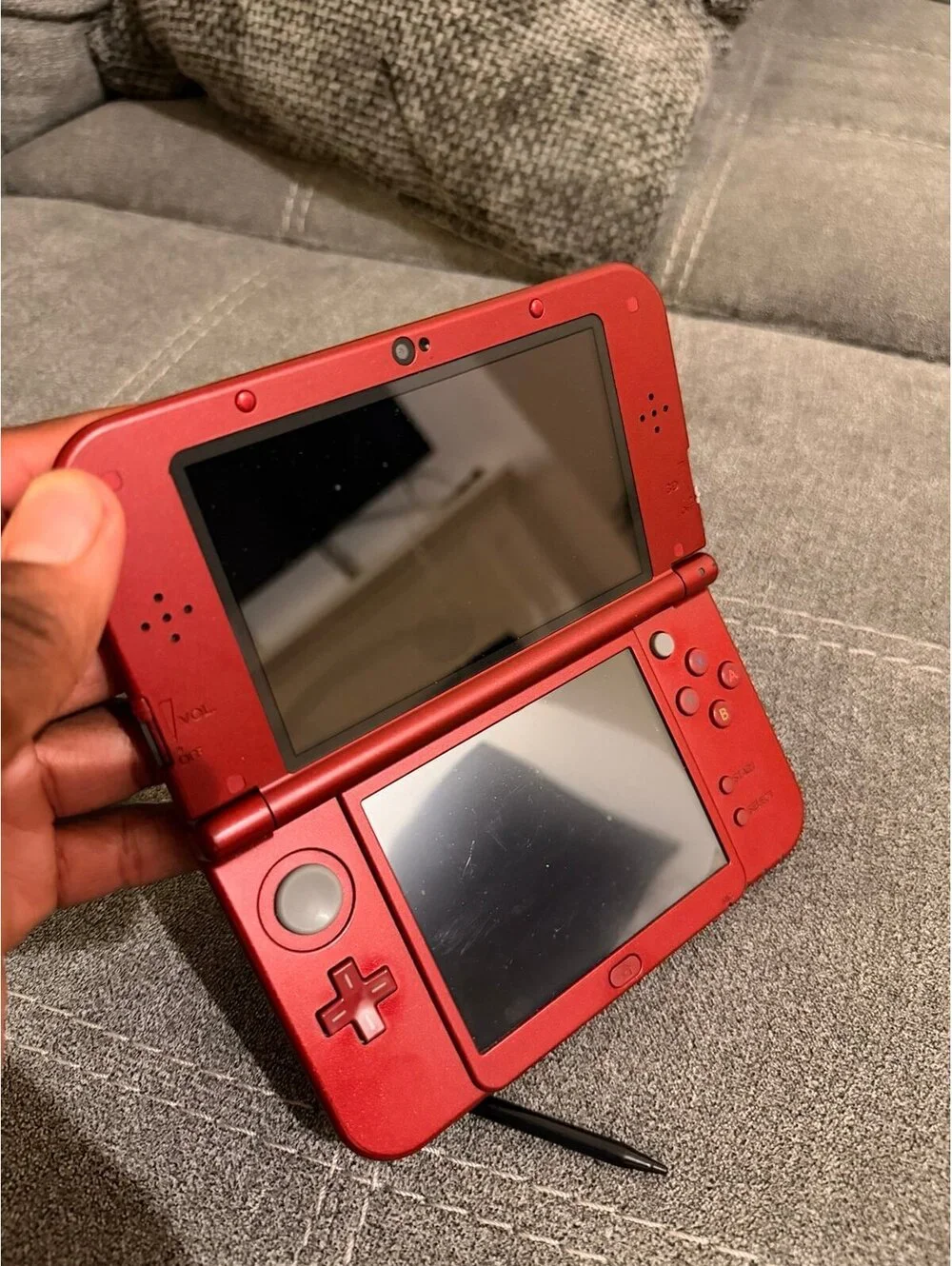 “New” Nintendo 3DS XL (Ruby) (Customized)